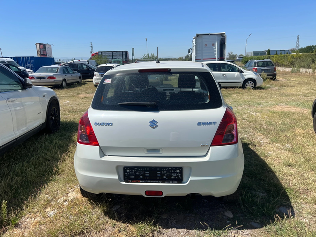 Suzuki Swift 1.3 4Х4 - автомобили, коли, обяви за нови и употребявани 5