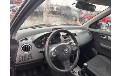 Suzuki Swift 1.3i EURO 4 - автомобили, коли, обяви за нови и употребявани 10
