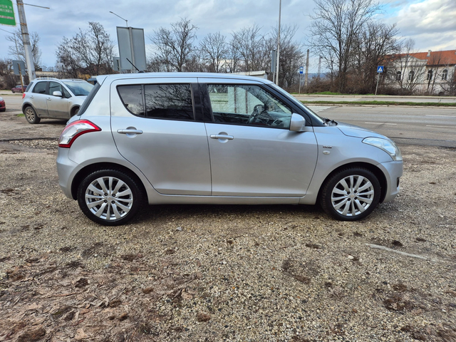 Suzuki Swift 1.3DDIS - автомобили, коли, обяви за нови и употребявани 7