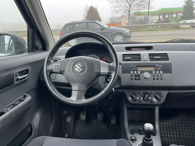 Suzuki Swift 1.3I 90кс 4Х4 EURO 4 KЛИМАТИК - автомобили, коли, обяви за нови и употребявани 11