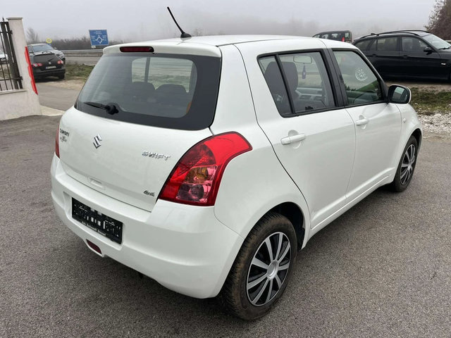 Suzuki Swift 1.3I 90кс 4Х4 EURO 4 KЛИМАТИК - автомобили, коли, обяви за нови и употребявани 3
