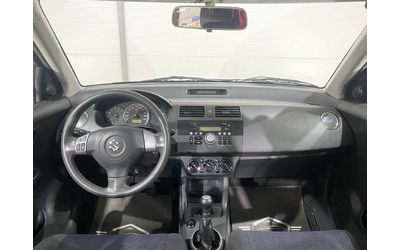 Suzuki Swift 1.3i - автомобили, коли, обяви за нови и употребявани 7