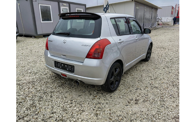 Suzuki Swift 1.3i 16v * UNIKAT* - автомобили, коли, обяви за нови и употребявани 13