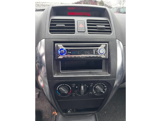 Suzuki SX4 1.6i EURO 4 - автомобили, коли, обяви за нови и употребявани 10