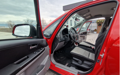Suzuki SX4 4Х4 ЛИЗИНГ - автомобили, коли, обяви за нови и употребявани 8