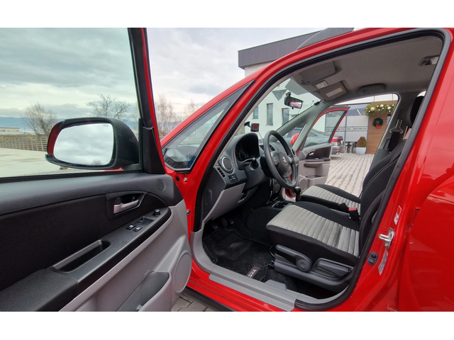 Suzuki SX4 4Х4 ЛИЗИНГ - автомобили, коли, обяви за нови и употребявани 8