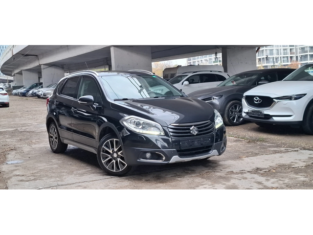 Suzuki SX4 S-Cross Suzuki S-Cross 1.6 4x4   Панорама, Кожа, Сервизна - автомобили, коли, обяви за нови и употребявани 0