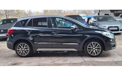 Suzuki SX4 S-Cross Suzuki S-Cross 1.6 4x4   Панорама, Кожа, Сервизна - автомобили, коли, обяви за нови и употребявани 6