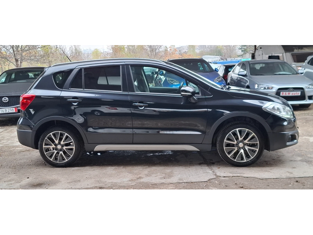 Suzuki SX4 S-Cross Suzuki S-Cross 1.6 4x4   Панорама, Кожа, Сервизна - автомобили, коли, обяви за нови и употребявани 6