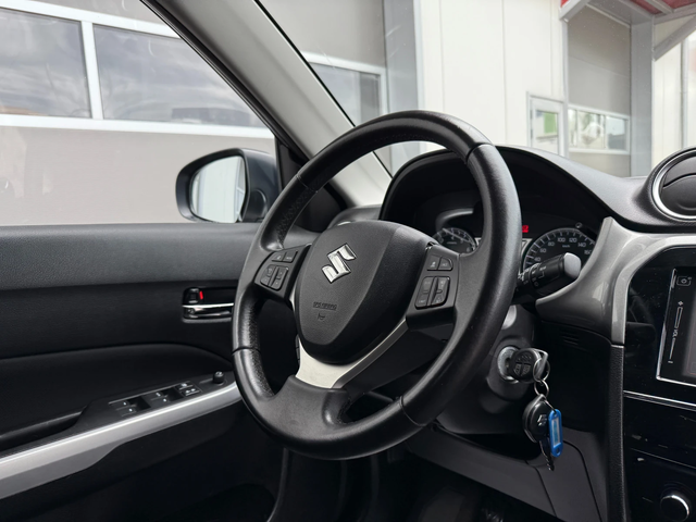 Suzuki Vitara 4x4 1.6i All Grip - автомобили, коли, обяви за нови и употребявани 9