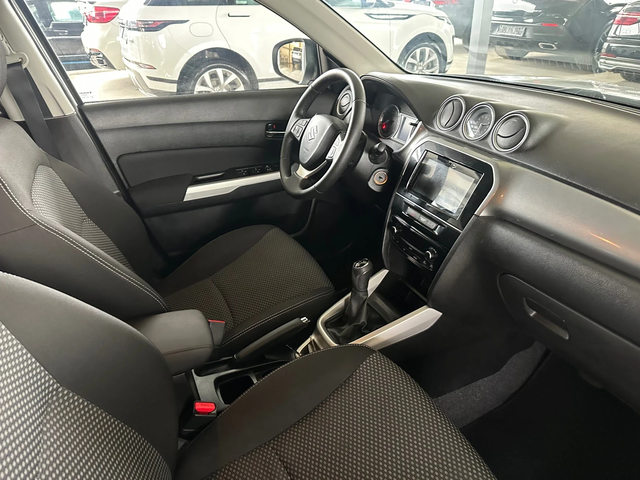 Suzuki Vitara 1.6* GAZ* НАВИ* КАМЕРА* - автомобили, коли, обяви за нови и употребявани 9