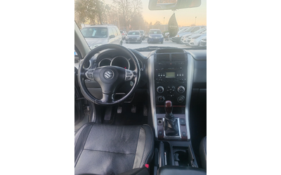 Suzuki Vitara 1.9, 130к.с. 4х4 - автомобили, коли, обяви за нови и употребявани 9