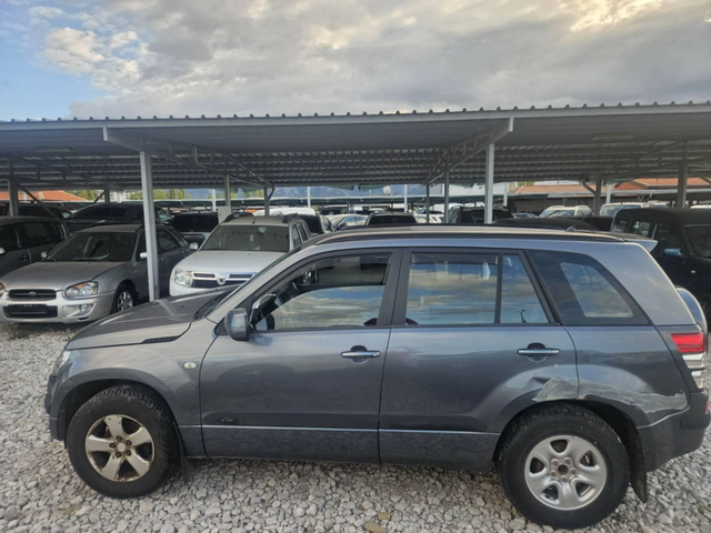 Suzuki Vitara 4x4 - автомобили, коли, обяви за нови и употребявани 1