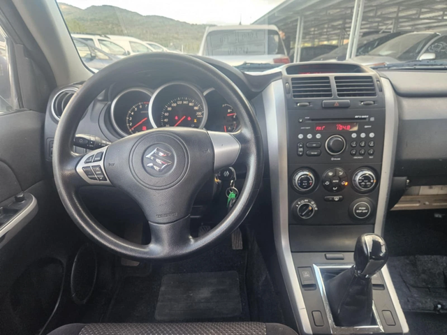 Suzuki Vitara 4x4 - автомобили, коли, обяви за нови и употребявани 8