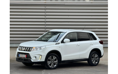suzuki-vitara-4x4-distronic-camera-sobstven-lizing-barter - 0