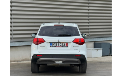 suzuki-vitara-4x4-distronic-camera-sobstven-lizing-barter - 3