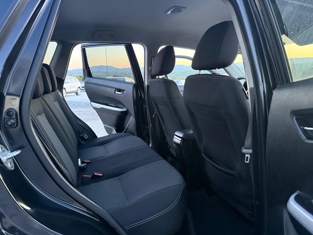 Suzuki Vitara 1.6 i 120 ks Собствен Лизинг !!! - автомобили, коли, обяви за нови и употребявани 9