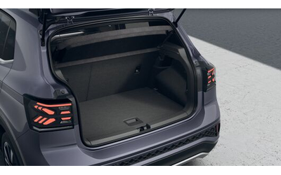 VW T-Cross T-Cross R-Line PLUS 1.5 TSI OPF DSG - автомобили, коли, обяви за нови и употребявани 10