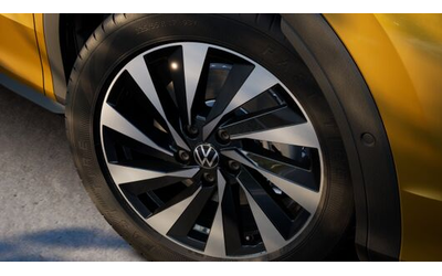 VW T-Roc T-Roc Life 1.5 eTSI OPF DSG - автомобили, коли, обяви за нови и употребявани 8