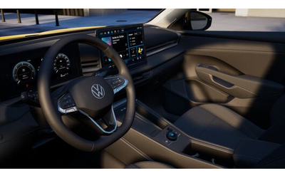 VW T-Roc T-Roc Life 1.5 eTSI OPF DSG - автомобили, коли, обяви за нови и употребявани 9