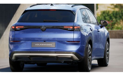 VW T-Roc T-Roc Life 1.5 eTSI OPF DSG - автомобили, коли, обяви за нови и употребявани 7