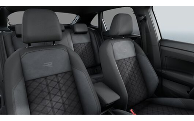 taigo-r-line-plus-1-5-tsi-opf-dsg - 3