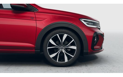 VW Taigo Taigo R-Line PLUS 1.5 TSI OPF DSG - автомобили, коли, обяви за нови и употребявани 8