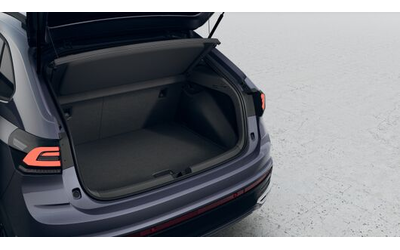 VW Taigo Taigo R-Line PLUS 1.5 TSI OPF DSG - автомобили, коли, обяви за нови и употребявани 10