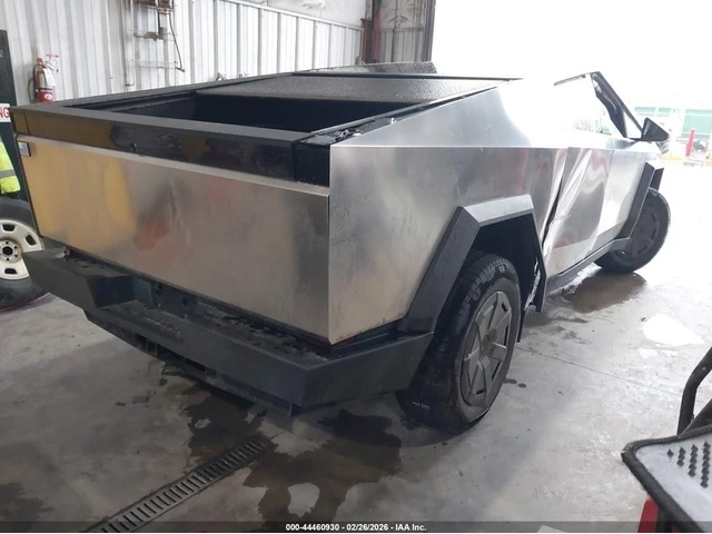 Tesla Cybertruck - автомобили, коли, обяви за нови и употребявани 3