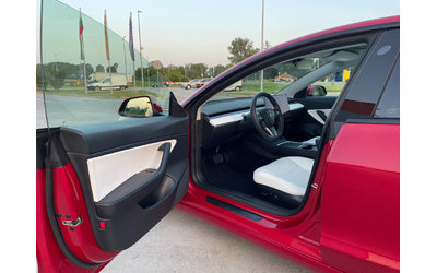 Tesla Model 3 Dual Motor Long-range AUTOPILOT - автомобили, коли, обяви за нови и употребявани 8