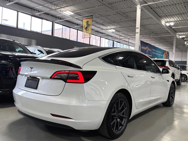 Tesla Model 3 Standard Range Plus| RWD| NAV| AUTOPILOT| WOOD| LE - автомобили, коли, обяви за нови и употребявани 3