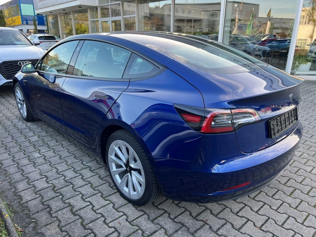 Tesla Model 3 - автомобили, коли, обяви за нови и употребявани 3