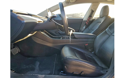 Tesla Model 3 ПОДГРЕВ* КАМЕРА* ПАНО* RWD - автомобили, коли, обяви за нови и употребявани 7