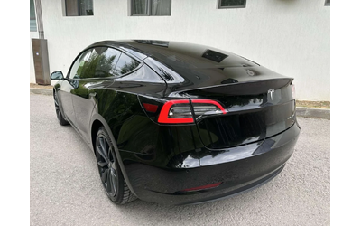 tesla-model-3 - 4