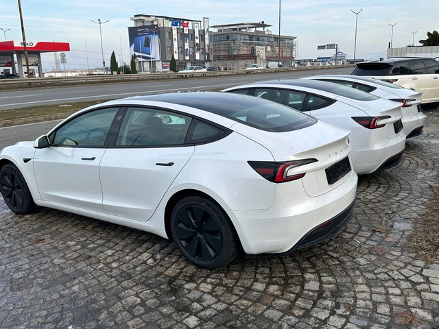 Tesla Model 3 2026-model\5км, REAR-WHEEL DRIVE или LONG RANGE - автомобили, коли, обяви за нови и употребявани 2