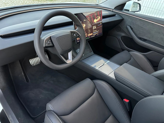 Tesla Model 3 Performance-2025 - автомобили, коли, обяви за нови и употребявани 9