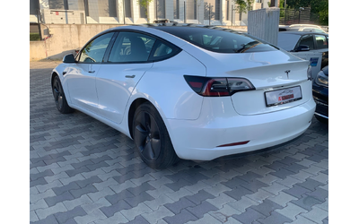 tesla-model-3 - 5