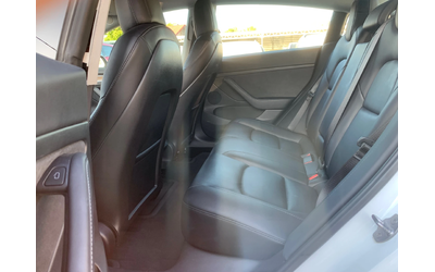 Tesla Model 3 - автомобили, коли, обяви за нови и употребявани 9