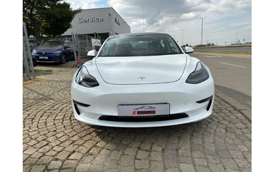 tesla-model-3 - 1