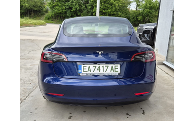 tesla-model-3 - 4