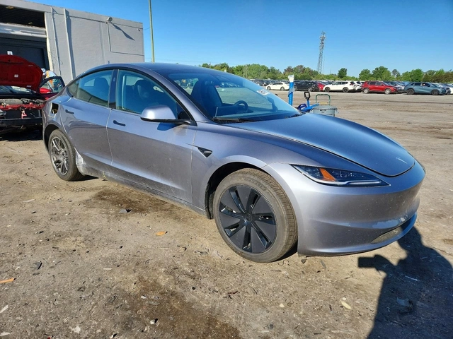 Tesla Model 3 - автомобили, коли, обяви за нови и употребявани 2