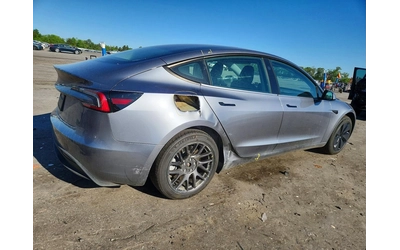 tesla-model-3 - 4