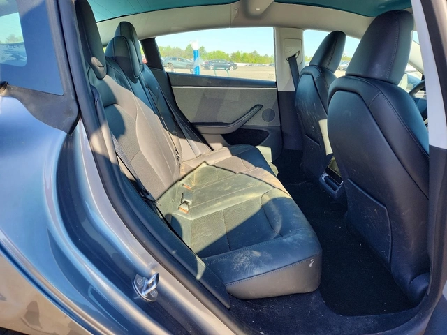 Tesla Model 3 - автомобили, коли, обяви за нови и употребявани 9