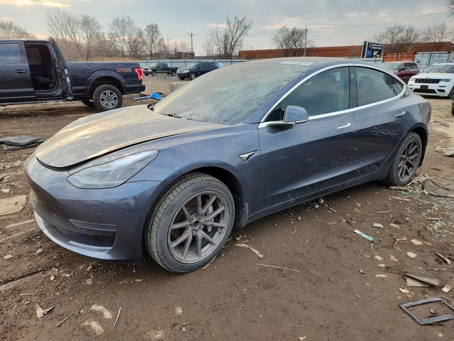 Tesla Model 3 RWD - автомобили, коли, обяви за нови и употребявани 0