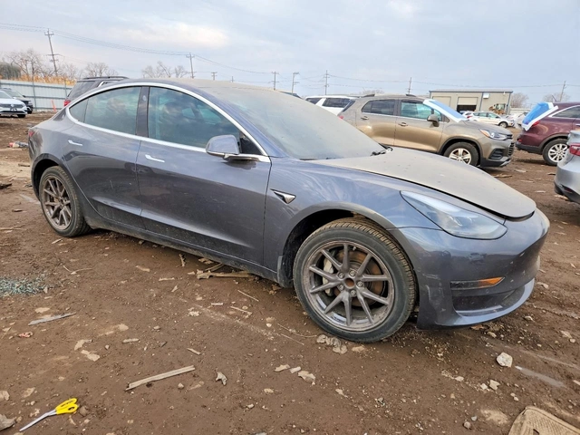 Tesla Model 3 RWD - автомобили, коли, обяви за нови и употребявани 3