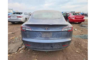 tesla-model-3 - 5