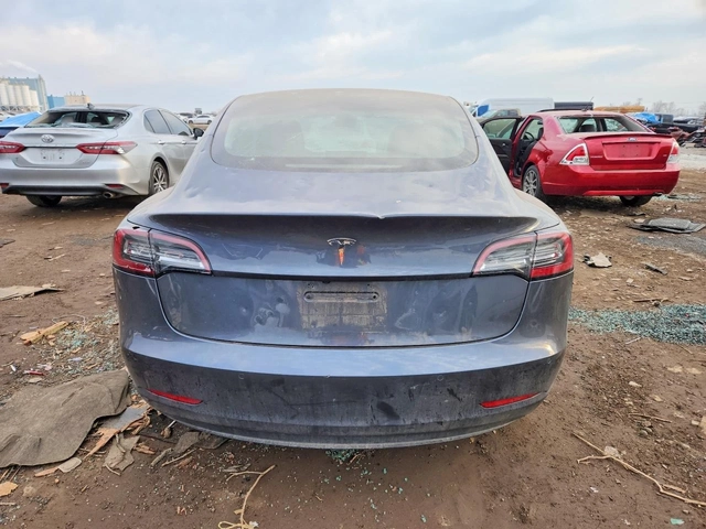 Tesla Model 3 RWD - автомобили, коли, обяви за нови и употребявани 5