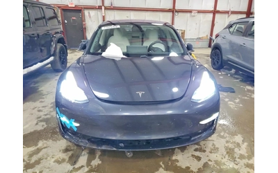 tesla-model-3 - 4