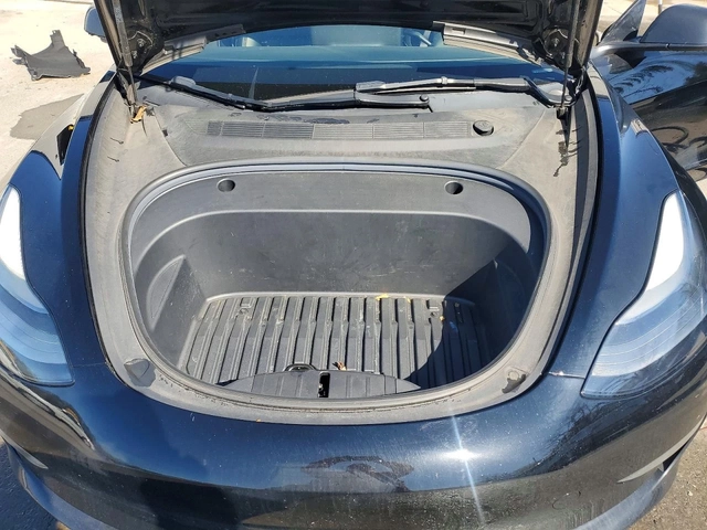Tesla Model 3 DUAL MOTOR LONG RANGE AWD ТЕРМОПОМПА* - автомобили, коли, обяви за нови и употребявани 10