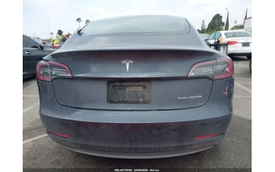 tesla-model-3 - 4